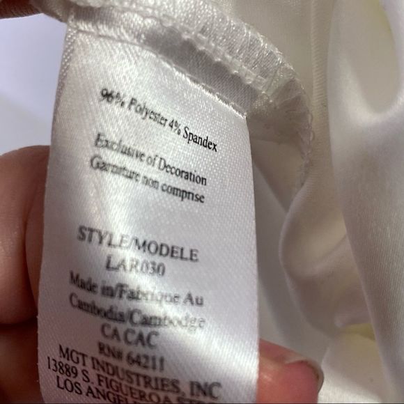 In bloom the bride white silk robe S small NWOT - Picture 6 of 6